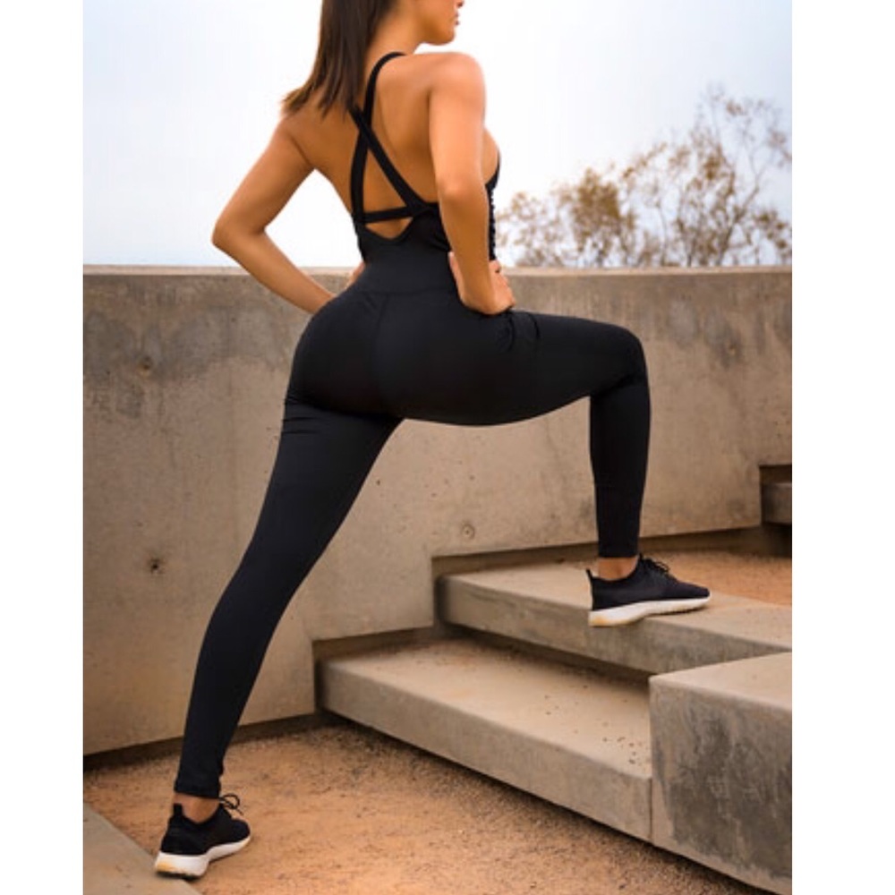 Yandy Cardio Scoop Neck Jumpsuit Body Suit Legging